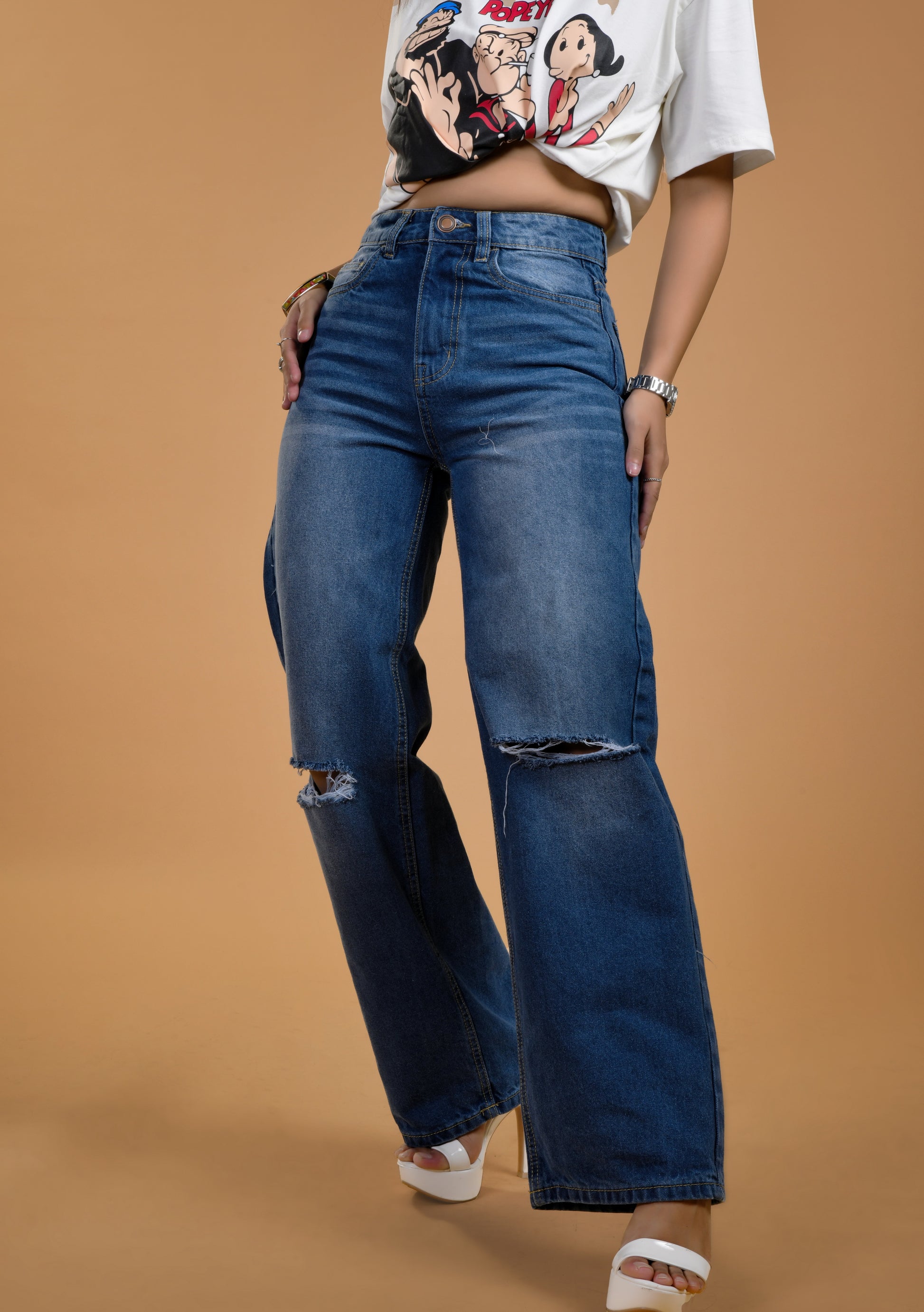 Women Blue Knee Rugged Wide Leg Jeans Closeup View