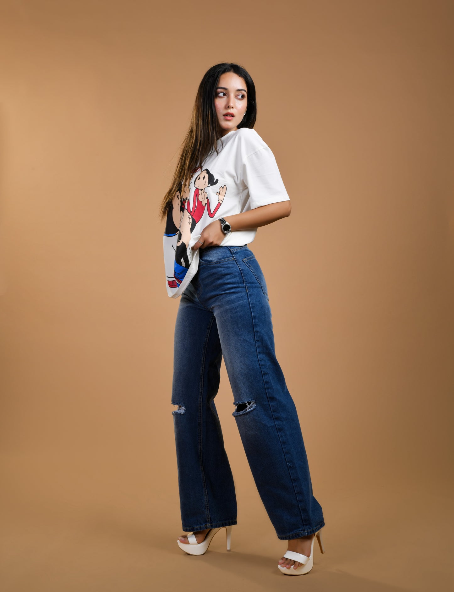 Women Blue Knee Rugged Wide Leg Jeans Side View