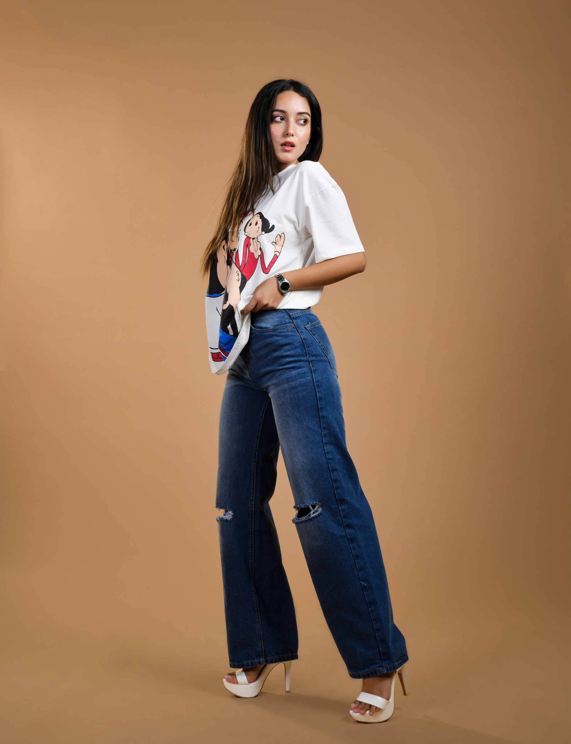 Women Blue Knee Rugged Wide Leg Jeans Side View