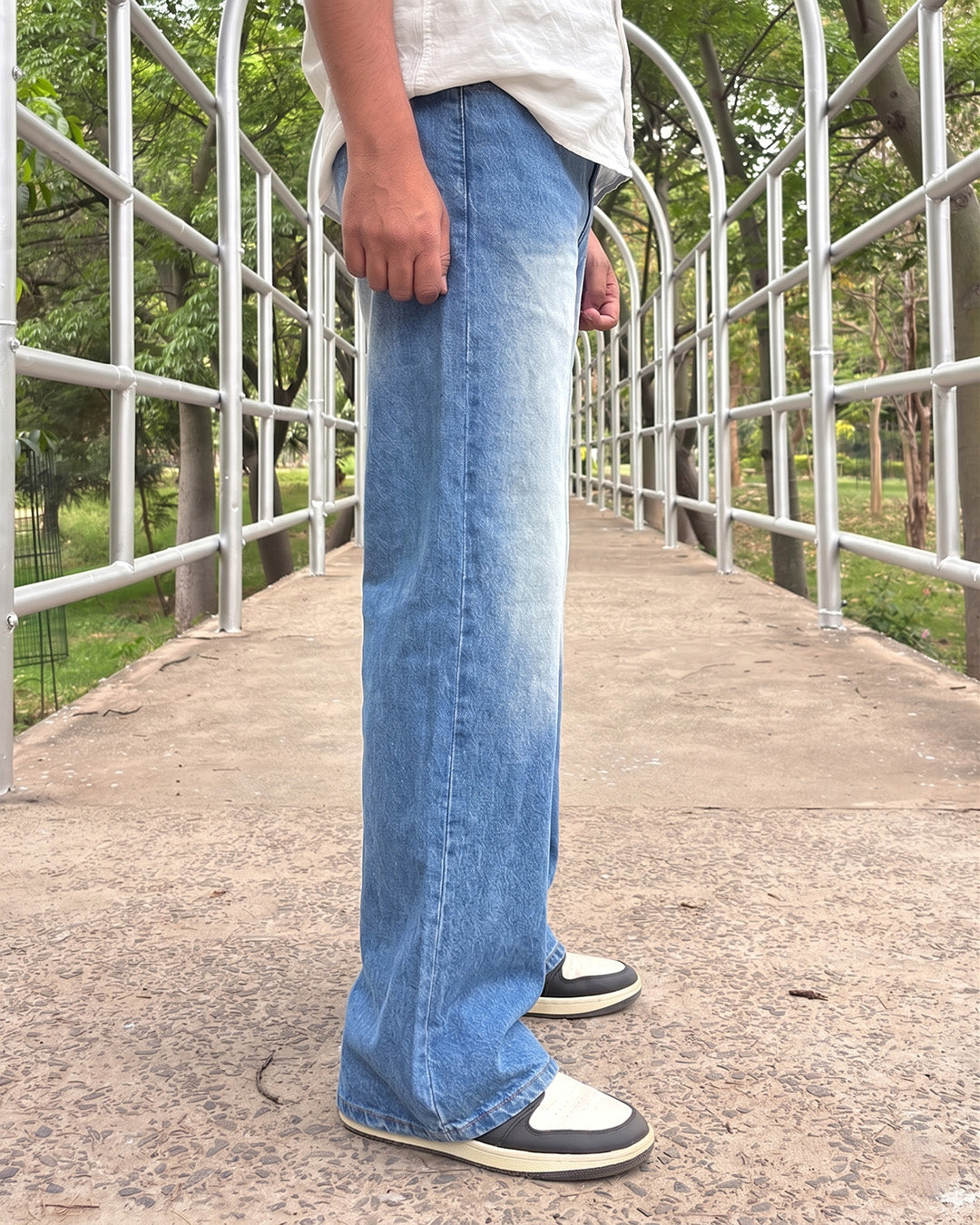Men Wide Leg Baggy Jeans - Vintage  Acid Wash Light Blue