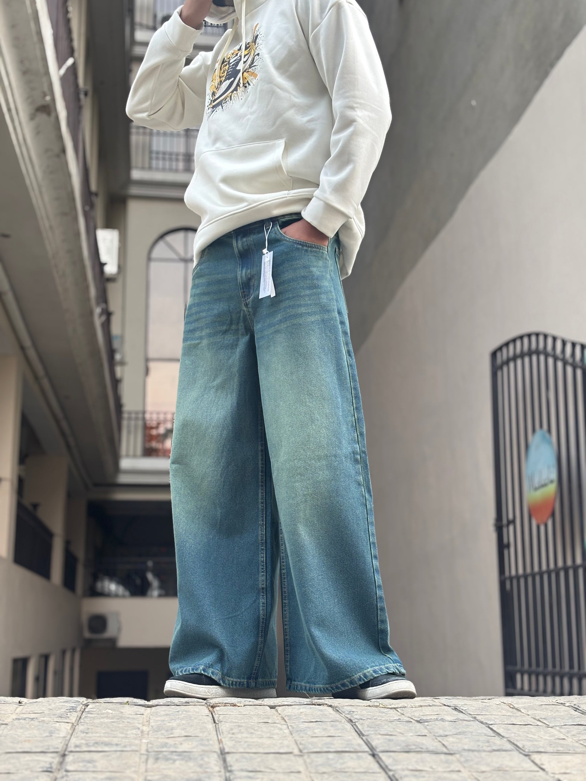 Men's Super Baggy Wide Leg Vintage Light Bluishgreen Wash Jeans FIt View