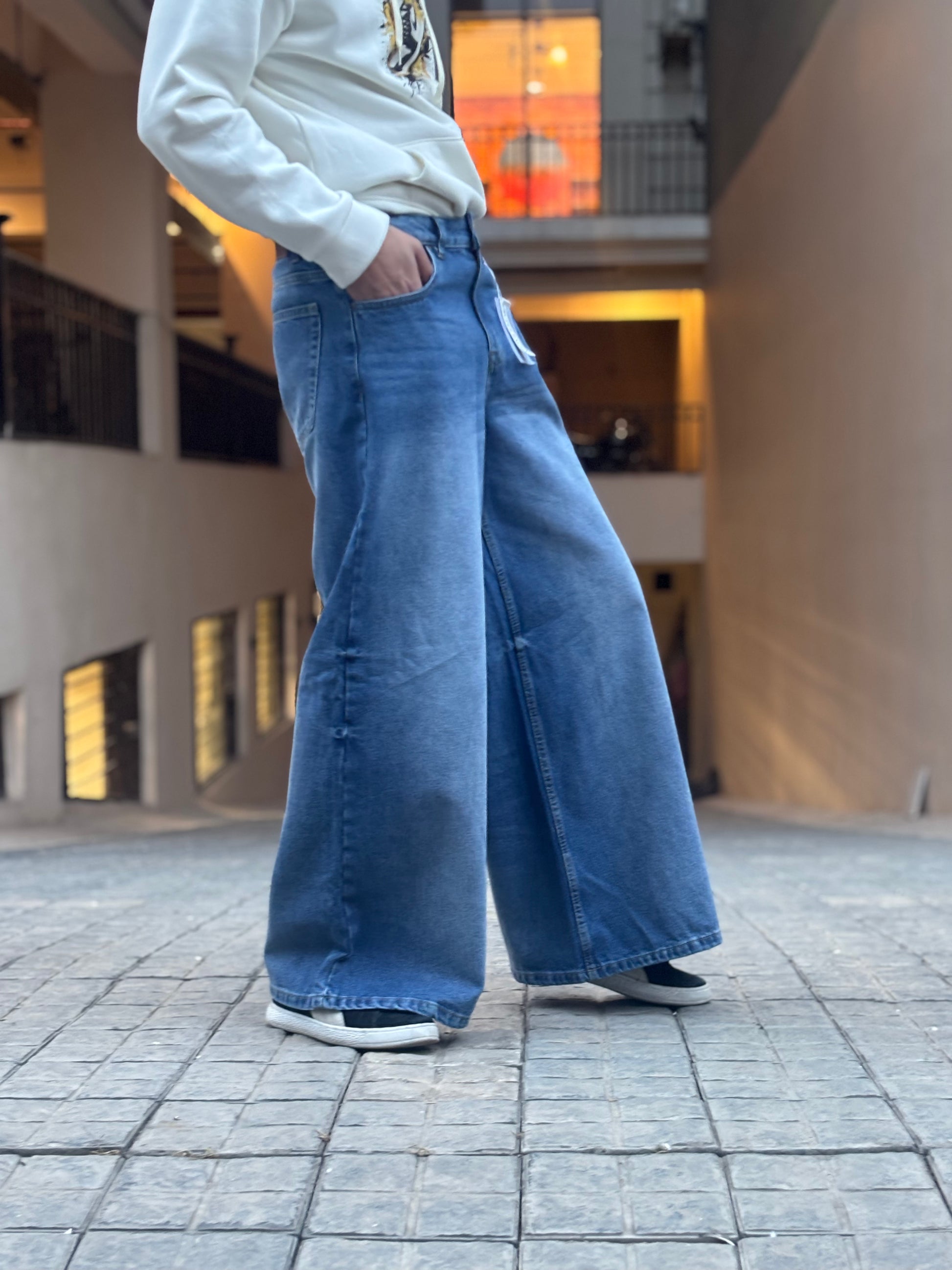 Men’s Baggy Fit Ultra Wide Leg Jeans in Mid Blue Wash Side View
