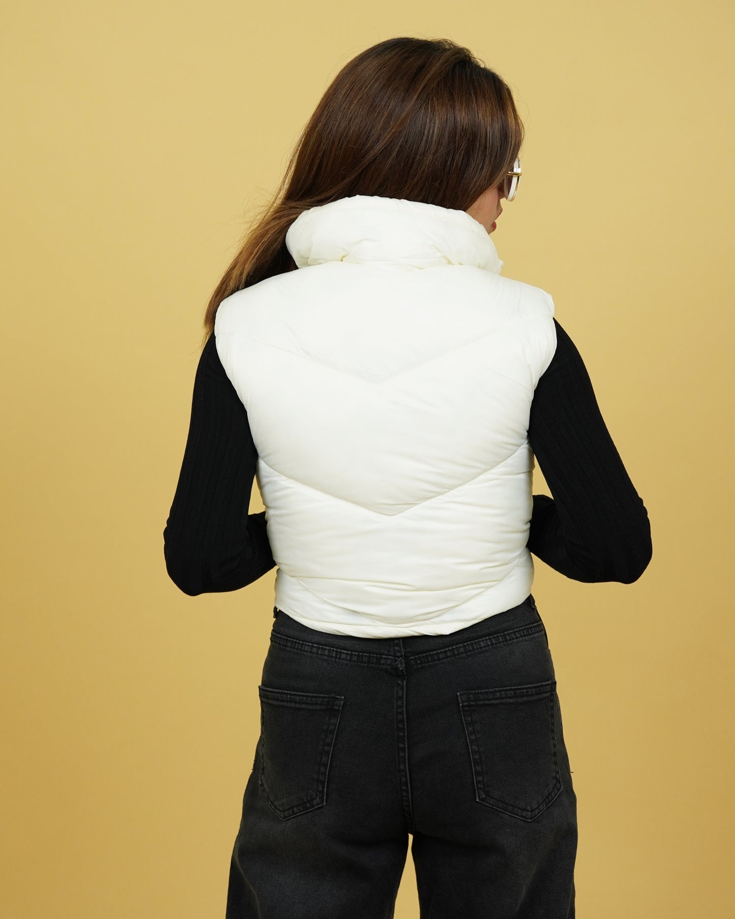 Women’s White Sleeveless Puffer Jacket