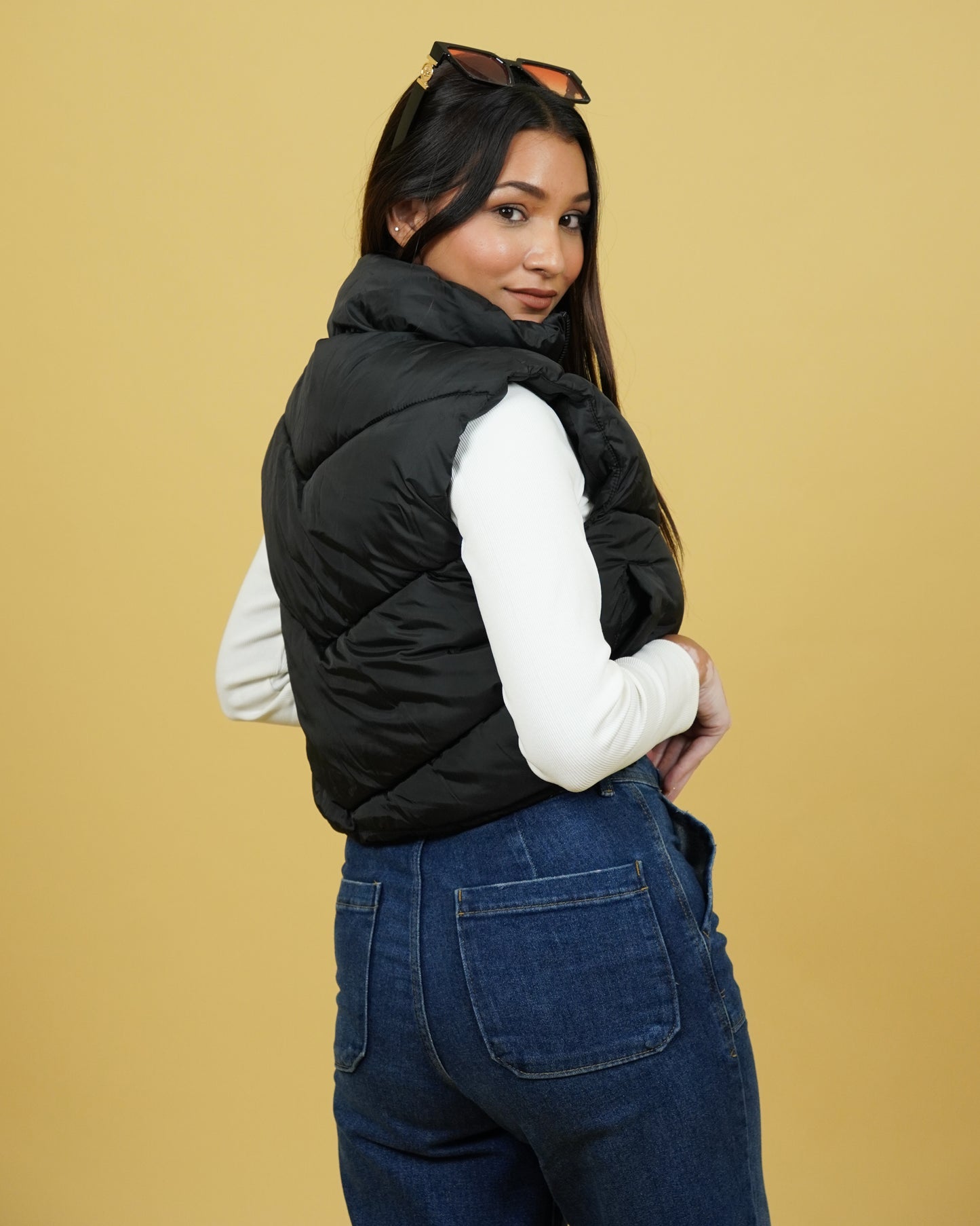 Women’s Black Sleeveless Puffer Jacket