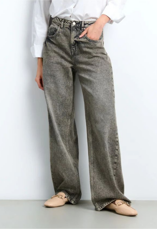 Malachi Women's Grey Wash Super Wide Leg Jeans