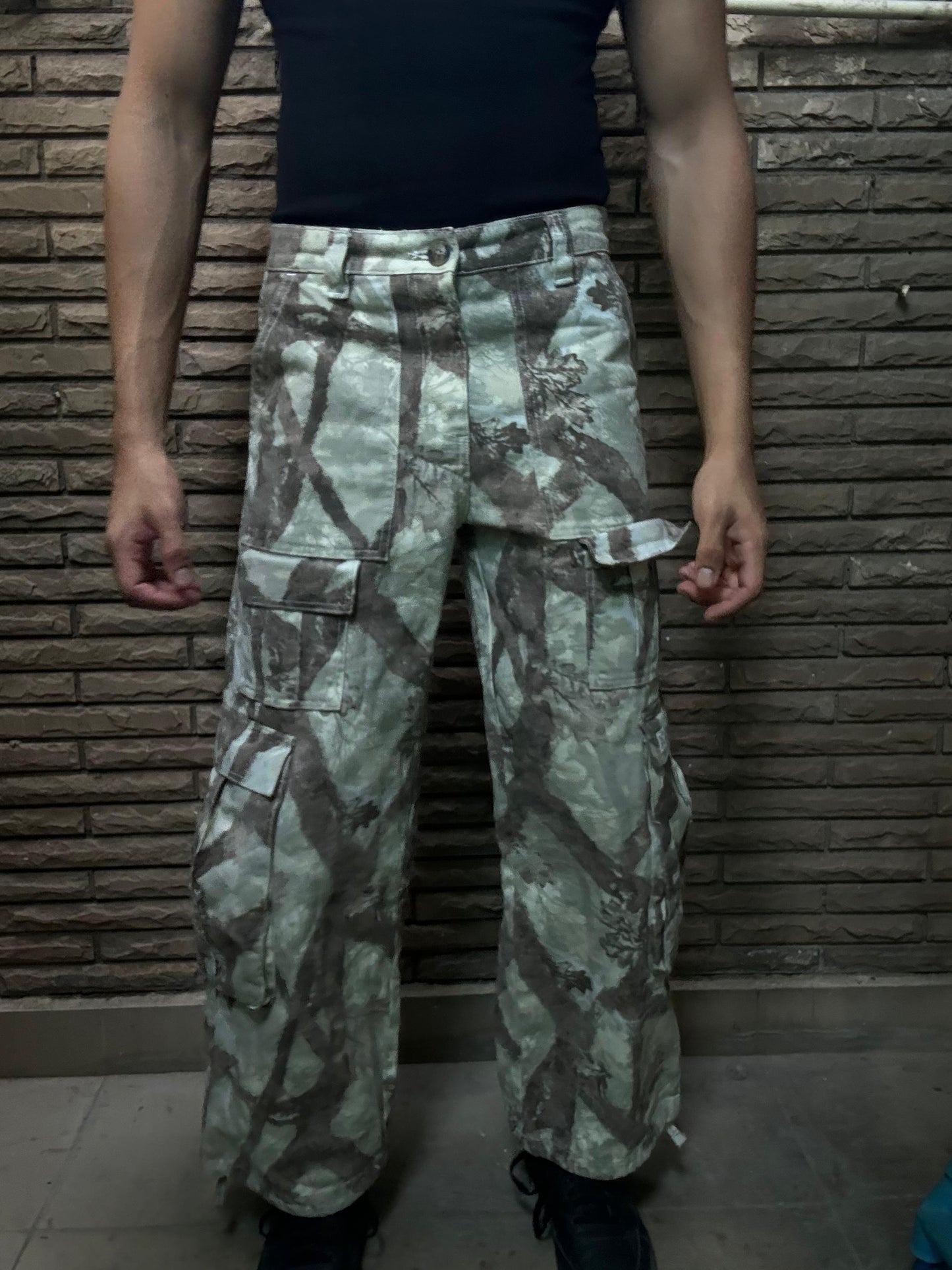 Men's 8 Pocket Realtree Camo Wide Leg Baggy Cargo Pants